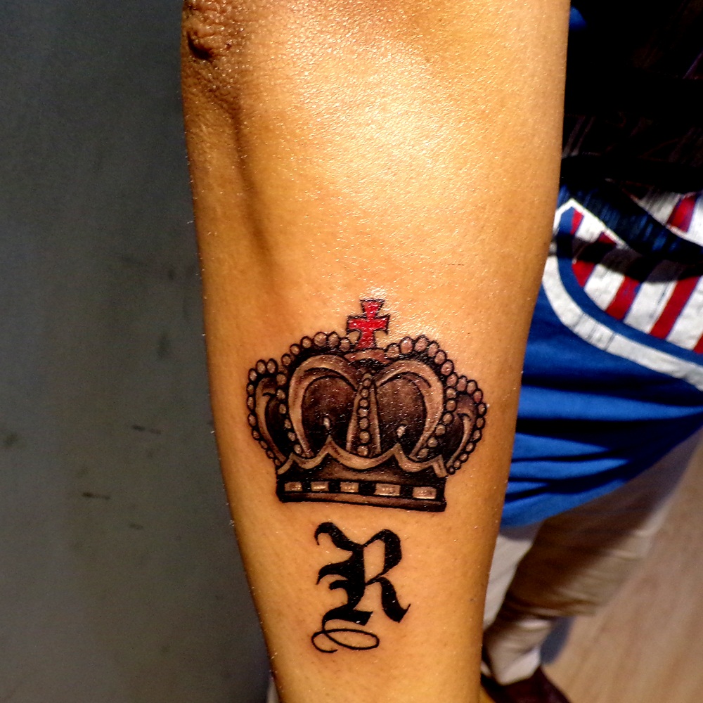crown tattoo, crown tattoo design