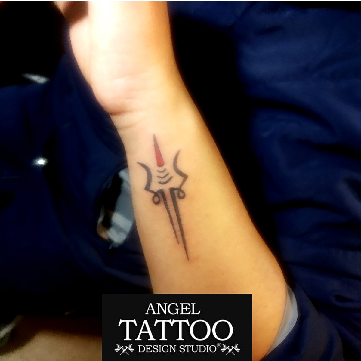 Koinstec Mahadev with trishul tattoo for boys and girls, God shiv with trishul  tattoo for girls and boys, Mahakal with trishul, damroo tattoo for men and  women, : Amazon.in: Beauty